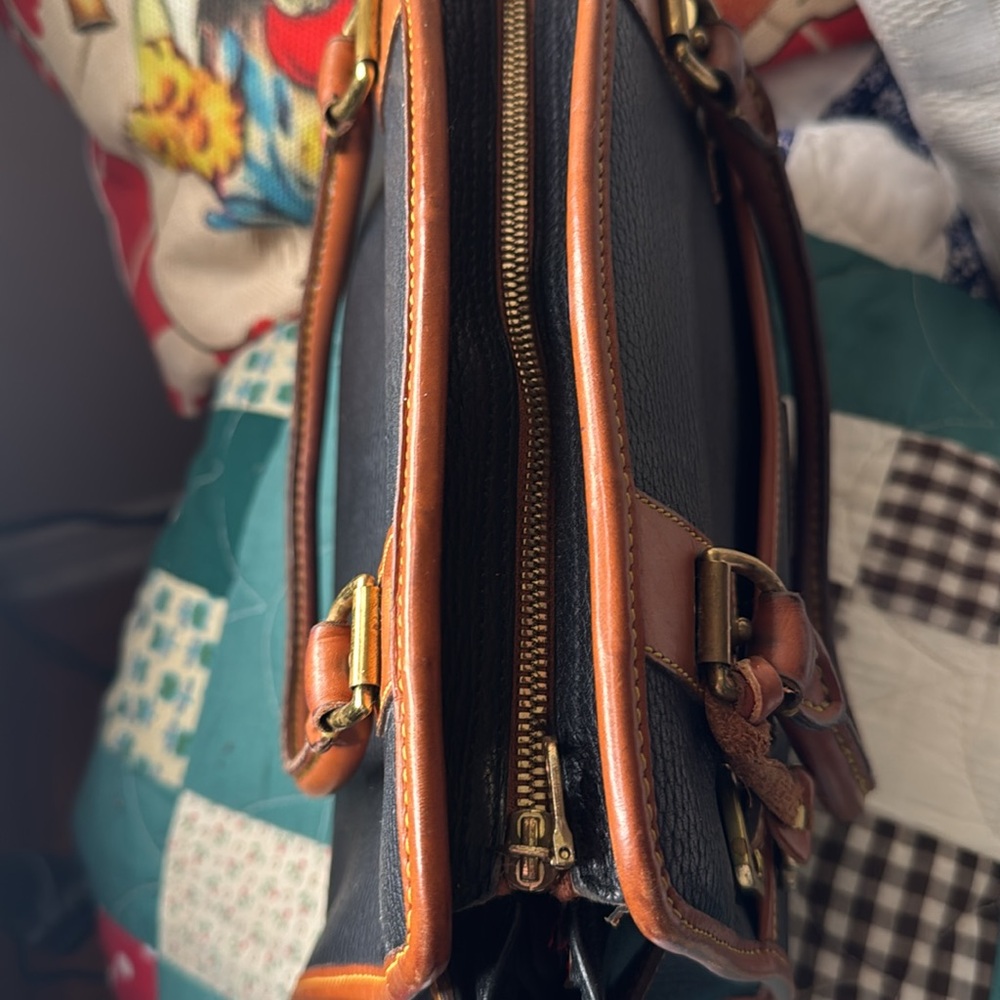 Dooney and Bourke Handbags - Picture 7 of 12